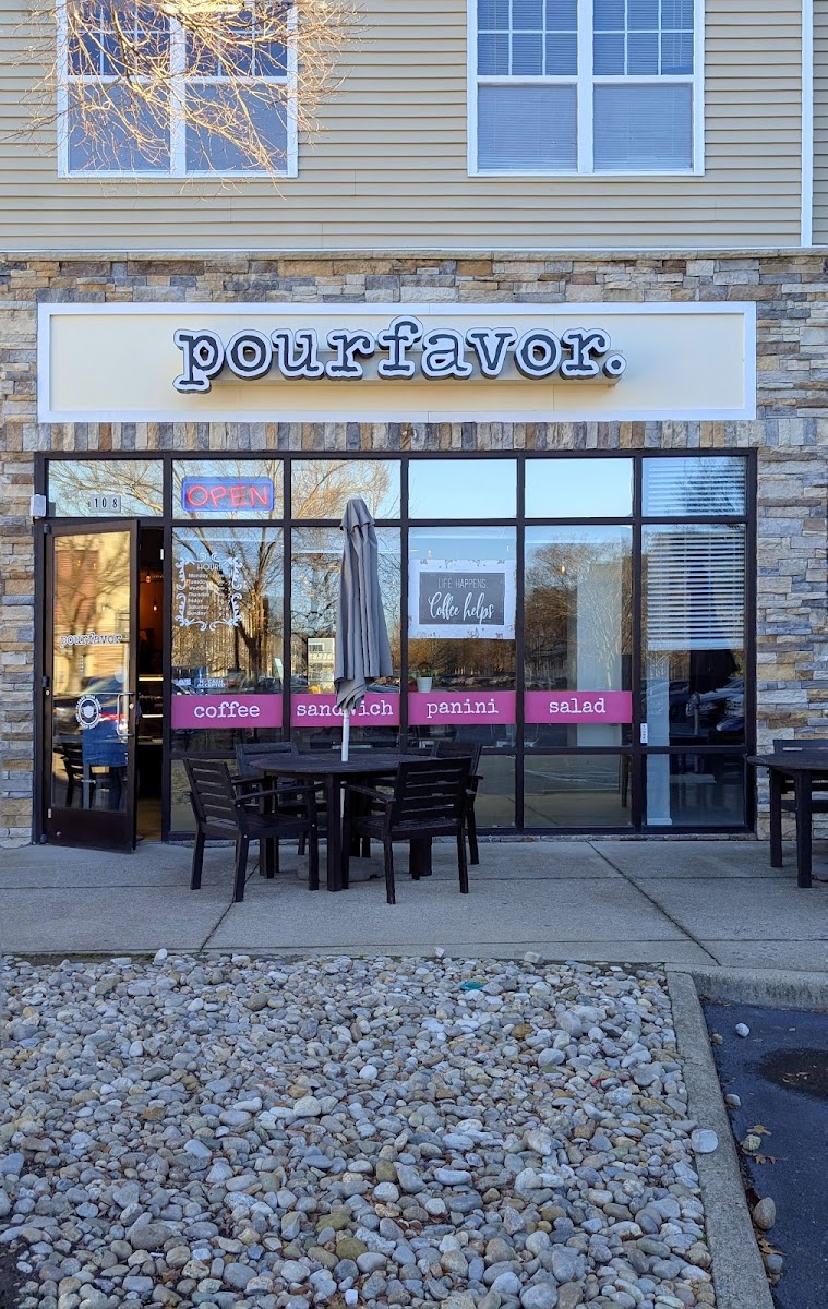 Pourfavor Coffee Shop - Virginia Beach
